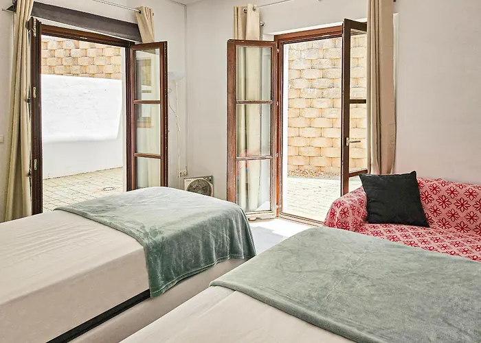 3 Bedroom Townhouse Golf Front, Miraflores Tatil Evi