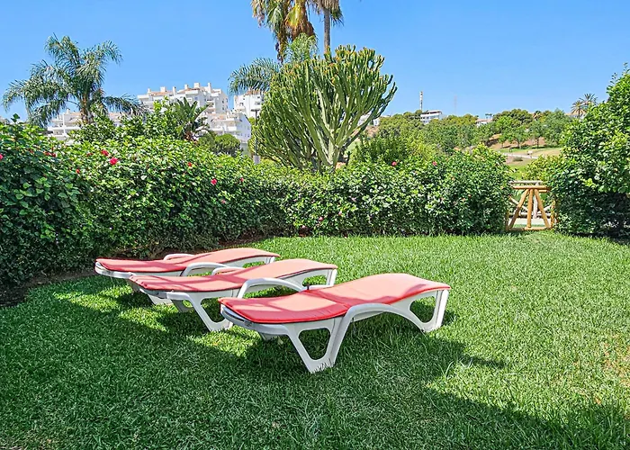 3 Bedroom Townhouse Golf Front, Miraflores Tatil Evi *